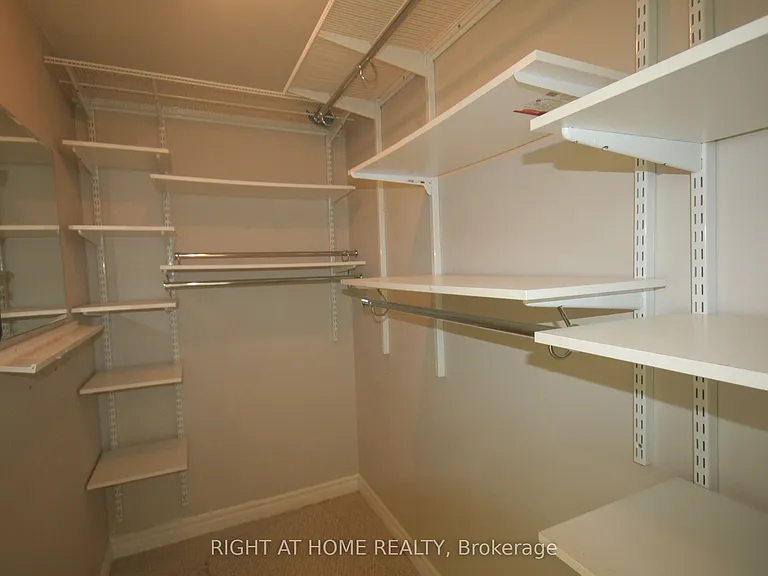 3504 Hurontario St #907 — Photo 10