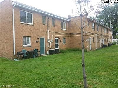 2nd image of 198 Ridgelawn Ave