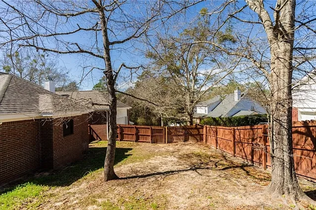 6762 Biltmore Ct — Photo 35