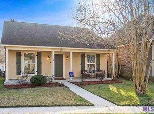 240 Meadow Bend Dr, Baton Rouge, LA 70820