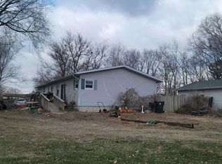 1906 Elm St, Dakota City, NE 68731