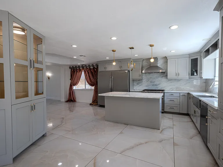19314 Yolie Ln — Photo 14