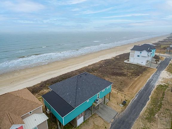 3rd image of 1118 Blue Water Dr
