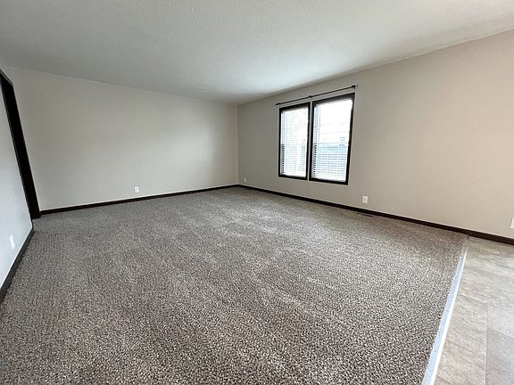 4th image of 5184 Coventry Dr