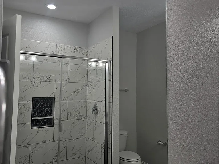 213 Adoue Ave — Photo 6