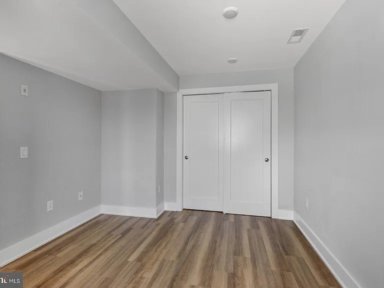 3965 Lancaster Ave #302 — Photo 14