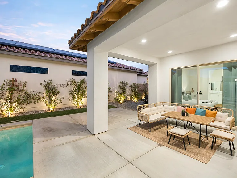 55724 Isleworth — Photo 36
