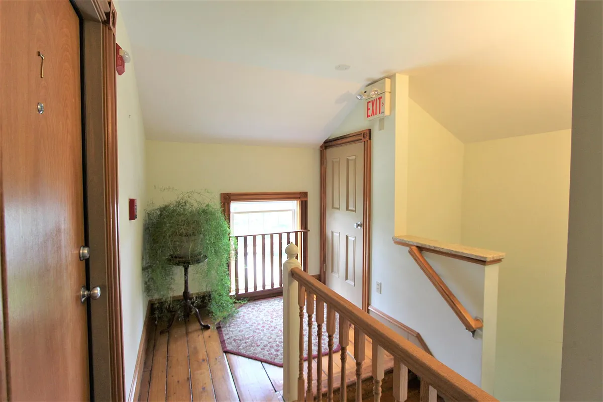 Building Photo - 20 Berkeley Ave #7