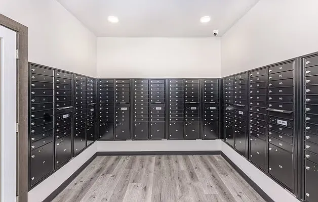 Building Photo 5