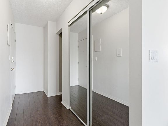 3rd image of 2508 17th St SW #302
