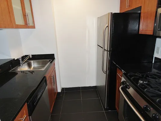 Rented by Lalezarian Properties | media 8