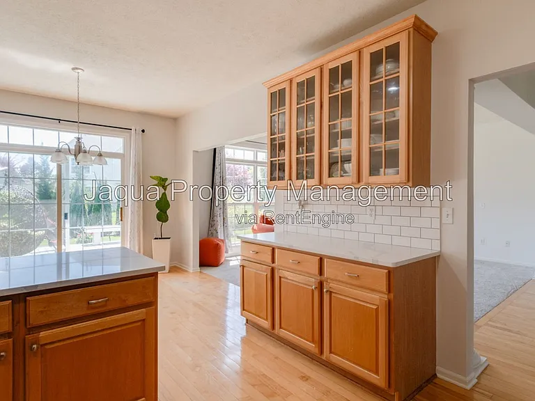 3397 Hampstead Ct — Photo 10