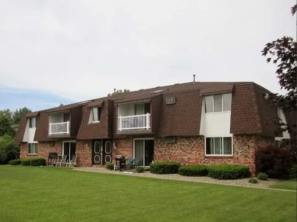 4714 Transit Rd APT 4, Depew, NY 14043