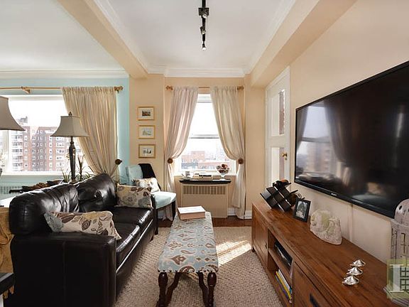 3rd image of 3515 Henry Hudson Pkwy APT 11G
