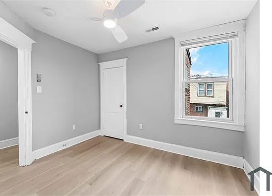 5047 Diamond St — Photo 23