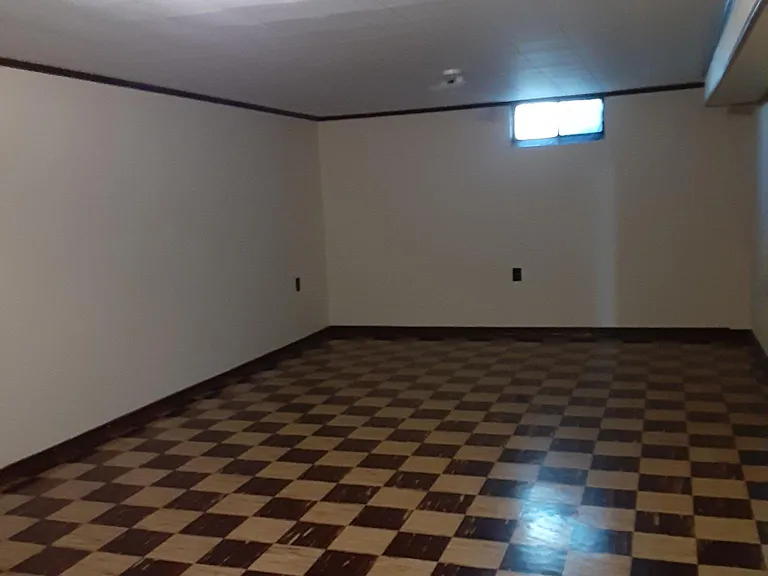 1130 Phelps Ave — Photo 10