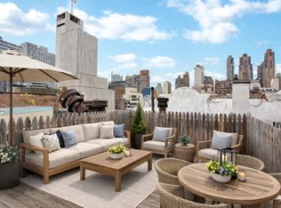438 W 52nd St #4D, New York, NY 10019