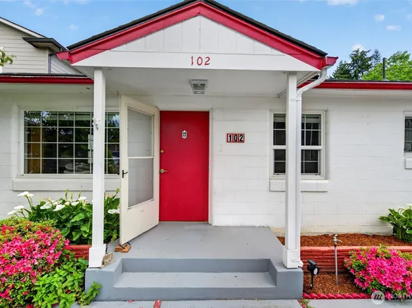 102 Nelson Avenue, Kelso, WA 98626