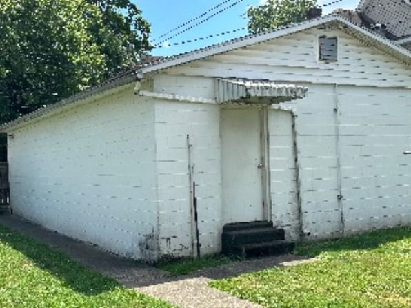 huntington-west-virginia-2076809534 picture