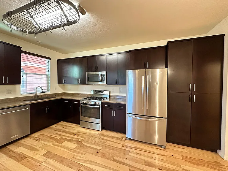 789 Carbon Ct — Photo 4