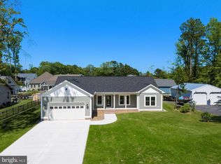 37525 Bonnie St, Ocean View, DE 19970