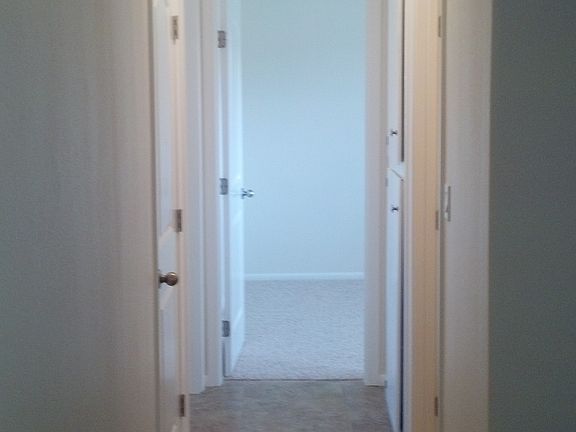3rd image of 1662 N Oxford Ave