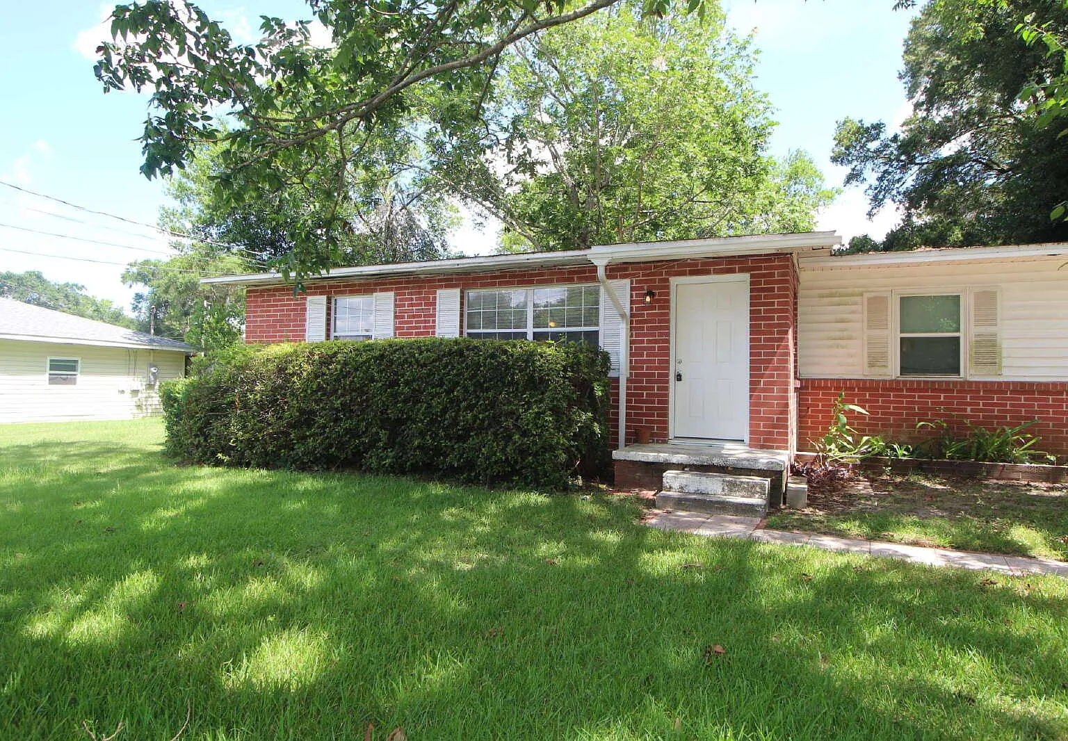2 bed, 1.0 bath, 962 sqft, $1,125 — Photo 3