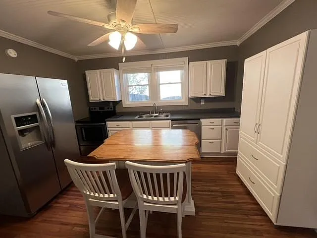 330 Edgewood Dr — Photo 7