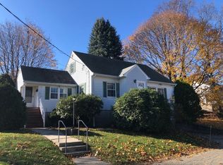 12 Oakwood Ave, Hopedale, MA 01747