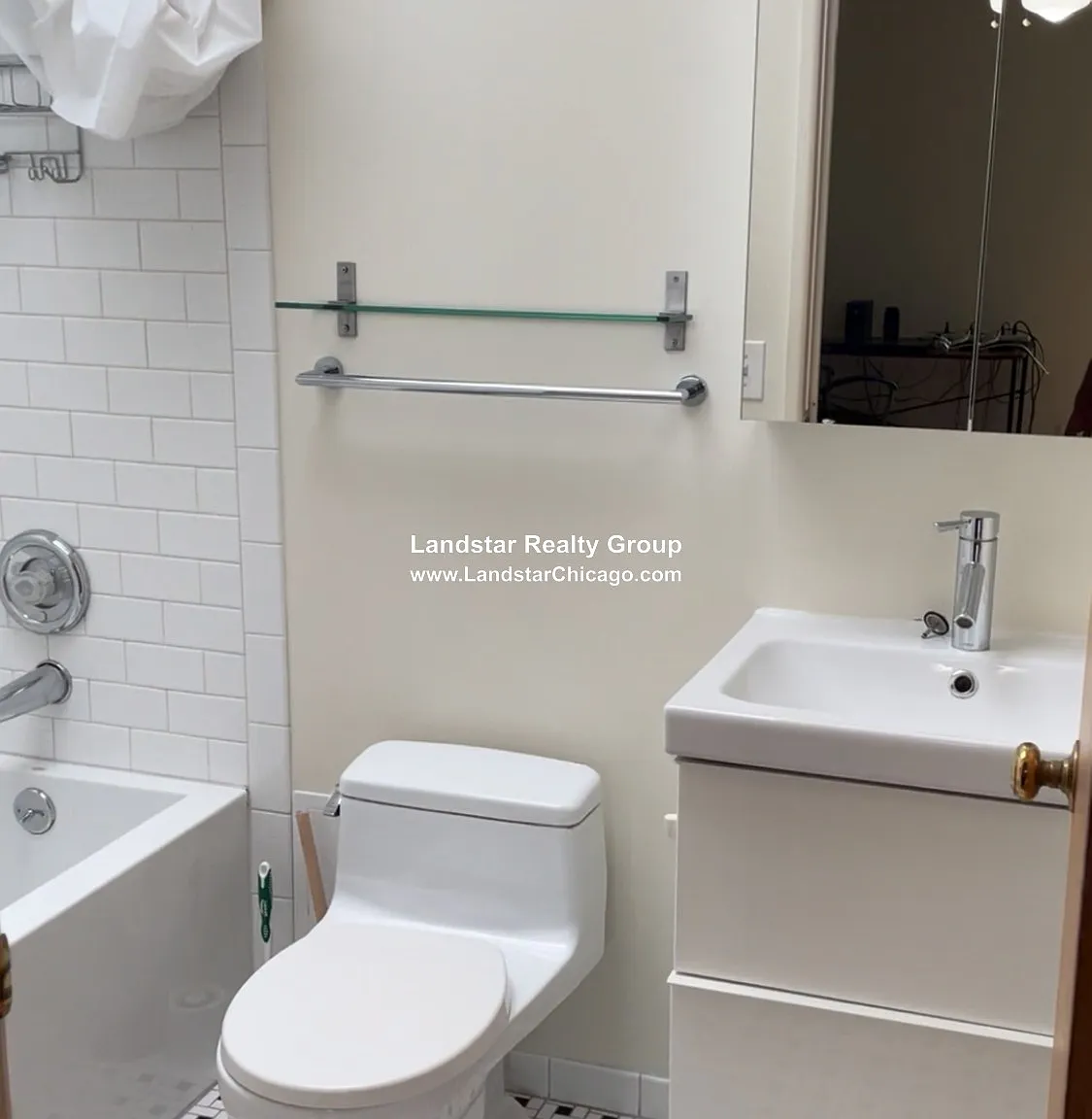 2 bed, 2.0 bath, 1135 sqft, $2,800 — Photo 4