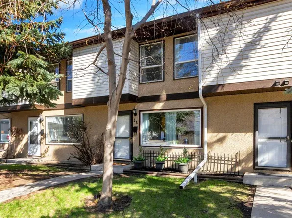 630 S Sabrina Rd SW #34, Calgary, AB T2W 2N7