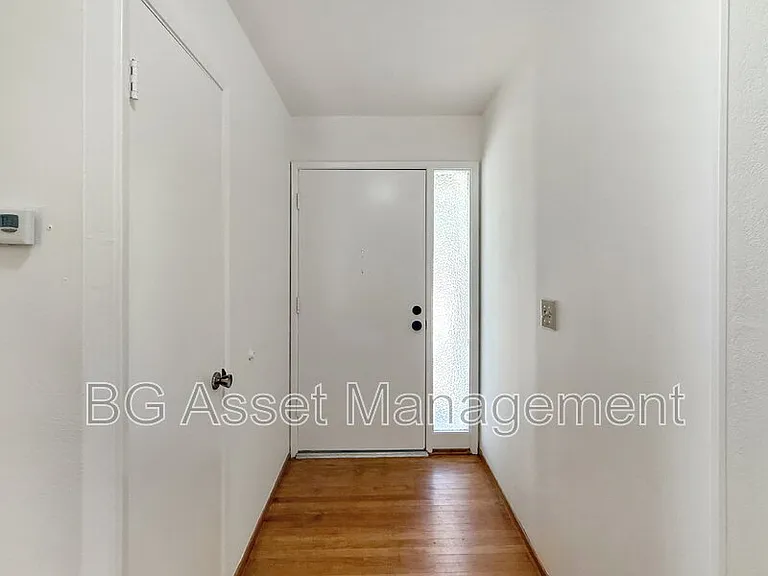 2672 Doidge Ave — Photo 23