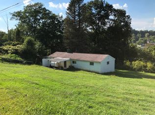 7020 Carterway Ln, Penn, PA