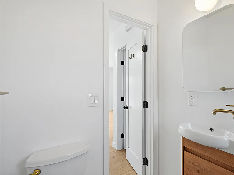 8443 Clinton St #4 — Photo 3