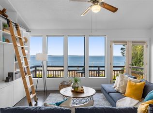 2364 Hobart Ave SW, Seattle, WA 98116