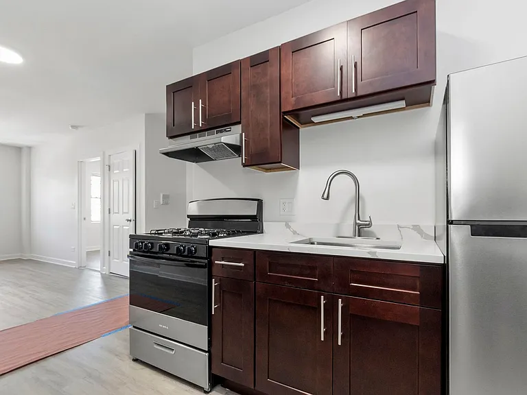 8201 S Paulina St — Photo 5