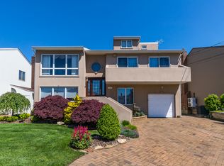 3329 Murdock Ave, Oceanside, NY 11572