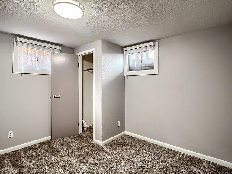 1178 Alton St — Photo 11