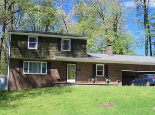 3287 Nesbit St, New Castle, PA 16102