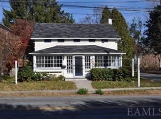 12 Maple Ave, Armonk, NY 10504