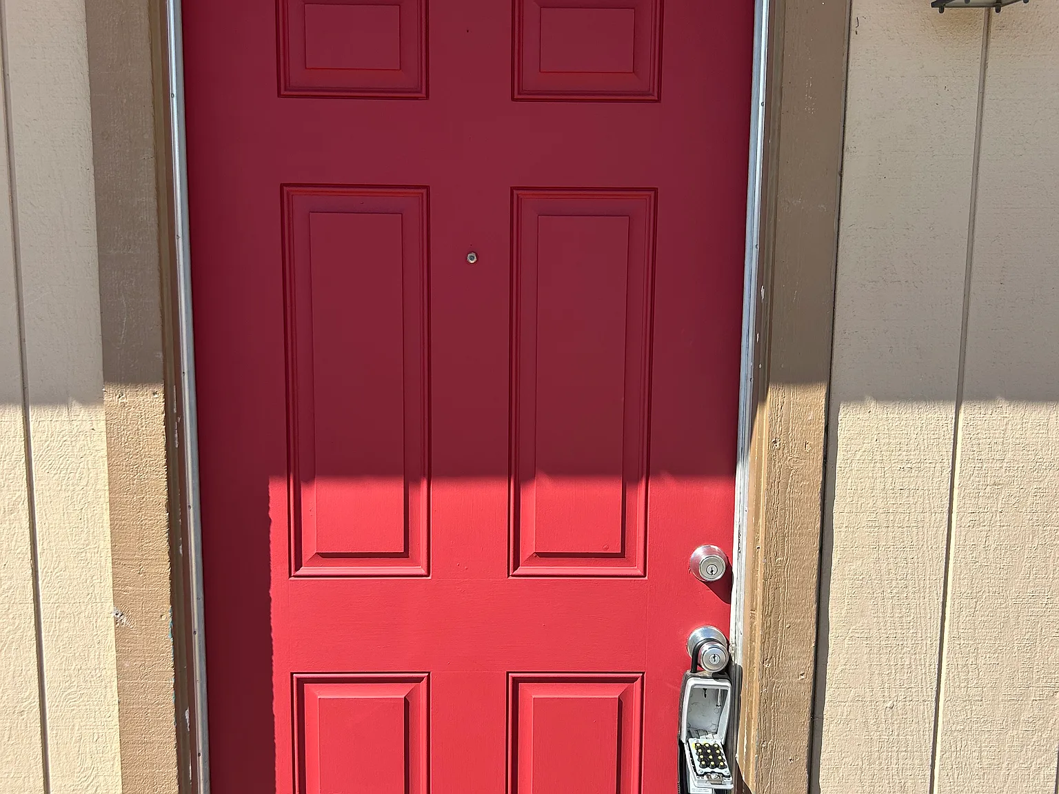 3 bed, 1.5 bath, 850 sqft, $2,900 — Photo 2