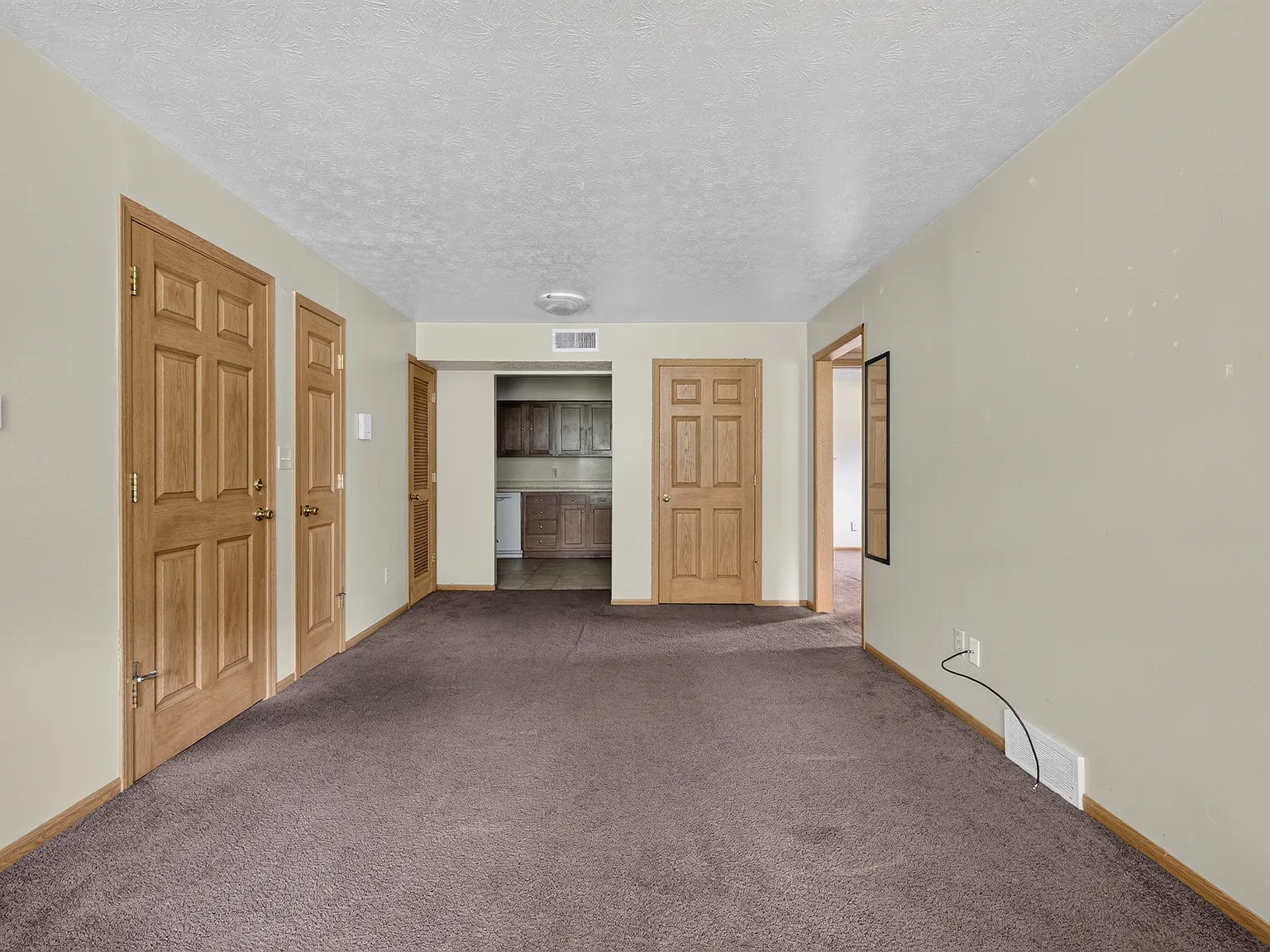 2 bed, 600 sqft, $995 — Photo 4