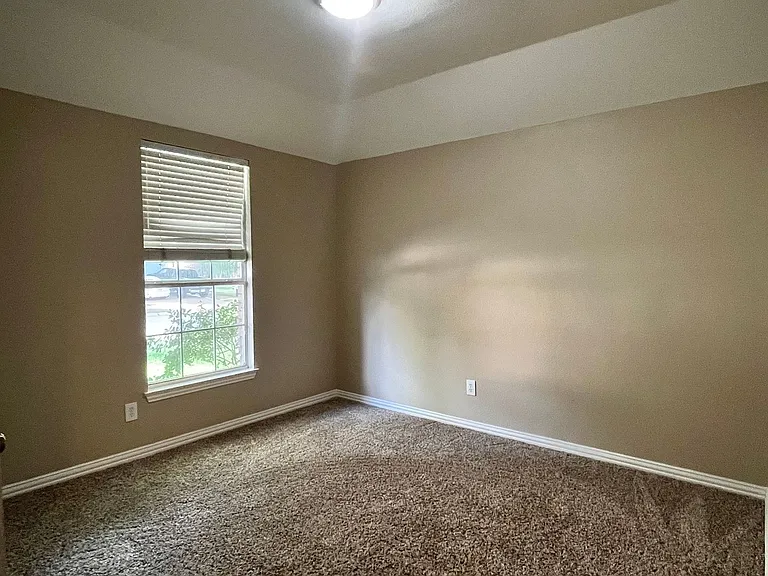 5605 Belle Chasse Ln — Photo 19