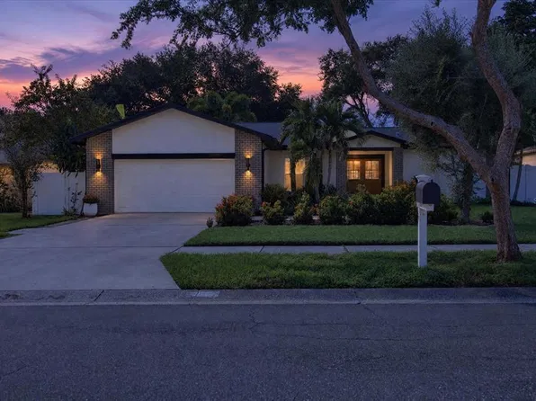 2406 COUNTRY TRAILS DRIVE, SAFETY HARBOR, FL 34695