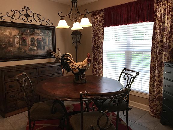 5th image of 4224 N Woodstock Dr