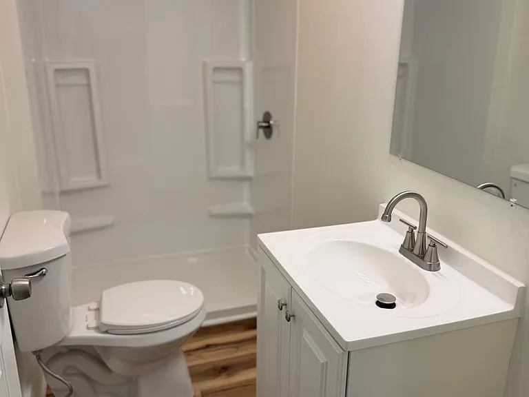 1813 W Gaulbert Ave — Photo 4