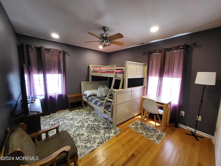 126 Elmwood Ave — Photo 15