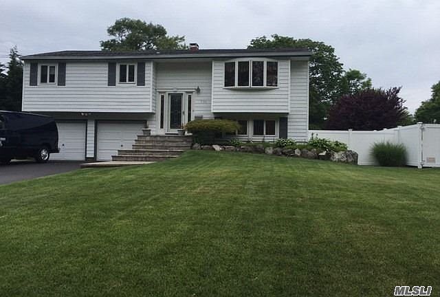 1st image of 736 Pat Dr