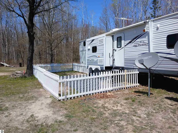 1392 Kitchen Rd, Whittemore, MI 48770