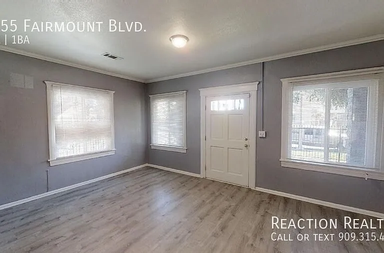 3455 Fairmount Blvd — Photo 2
